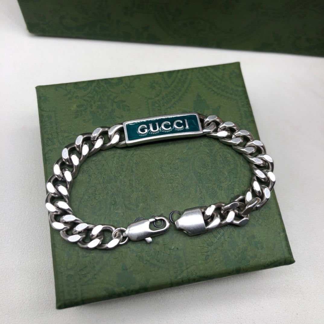 Profilbild Klassisch Letter Logo Armband