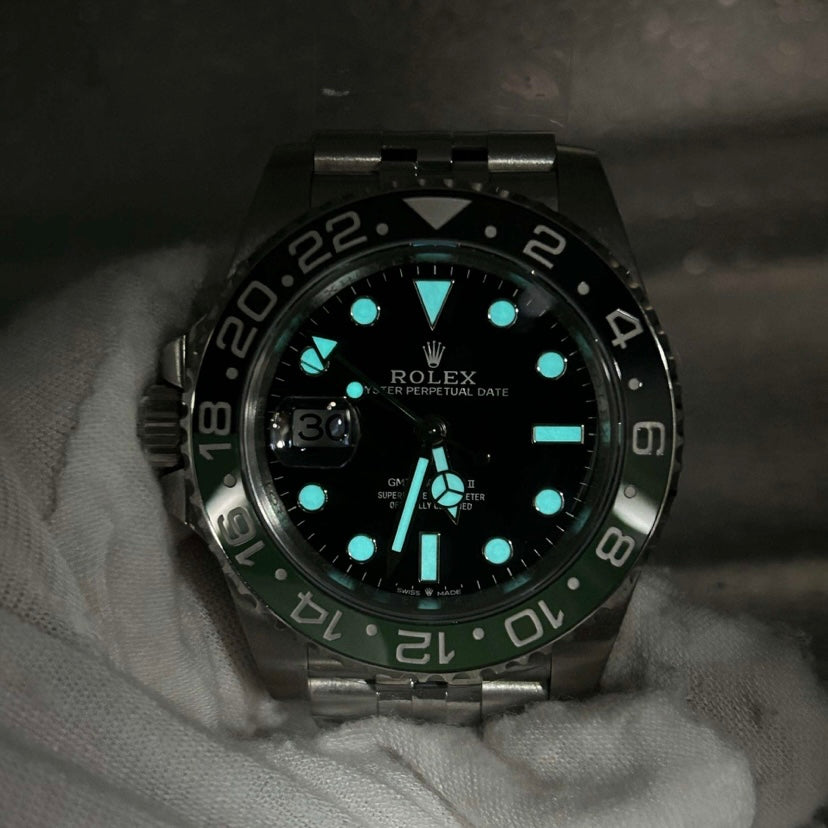 Meridian Sportuhr Grün-Schwarz mit feinem Gliederarmband 40 mm