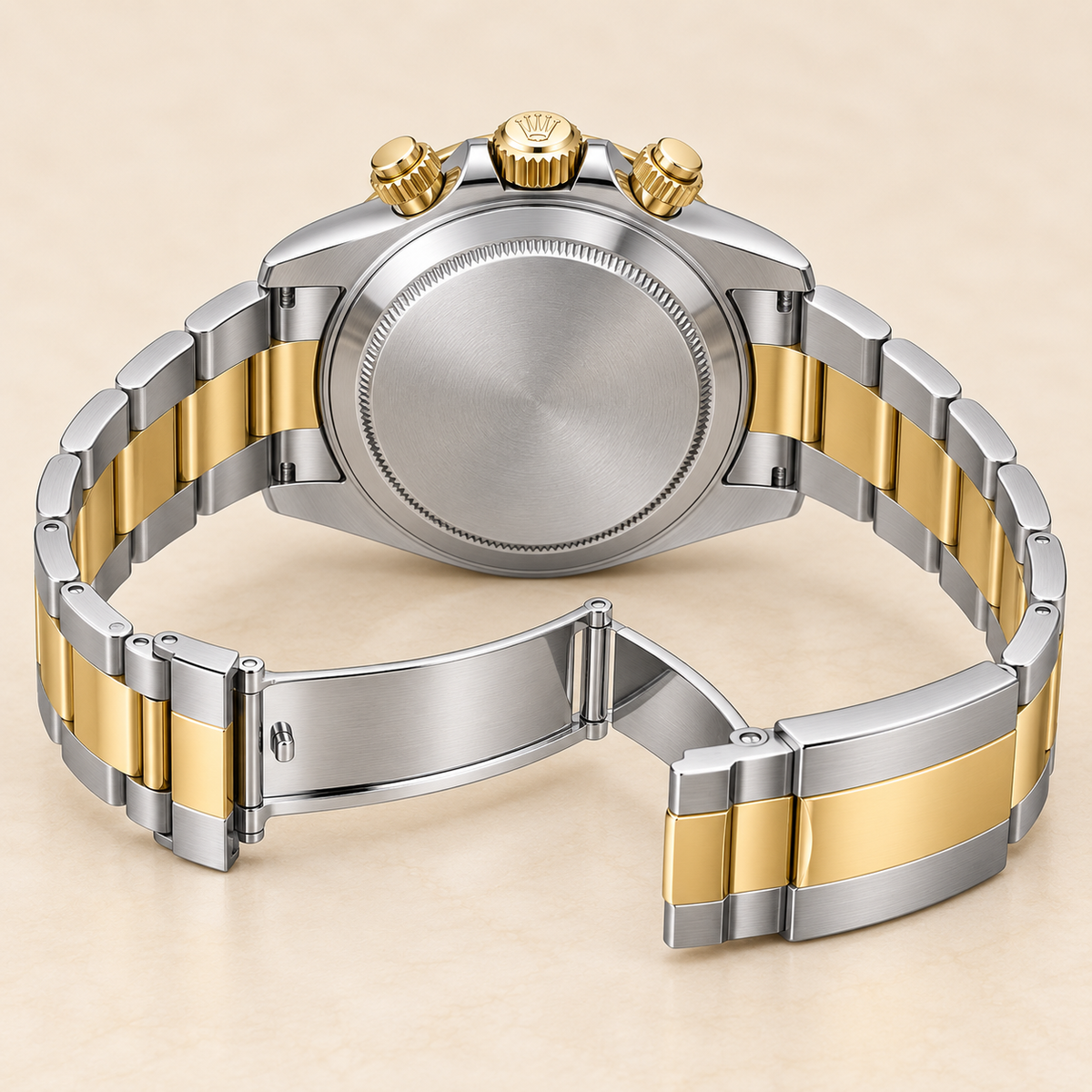 Celestaro Chronograph, geschlossener Gehäuseboden und geöffnetes Bicolor-Armband