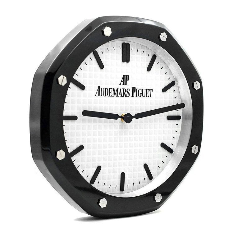 AP Royal Oak Wanduhr – Schwarze Lünette – Ansicht 2