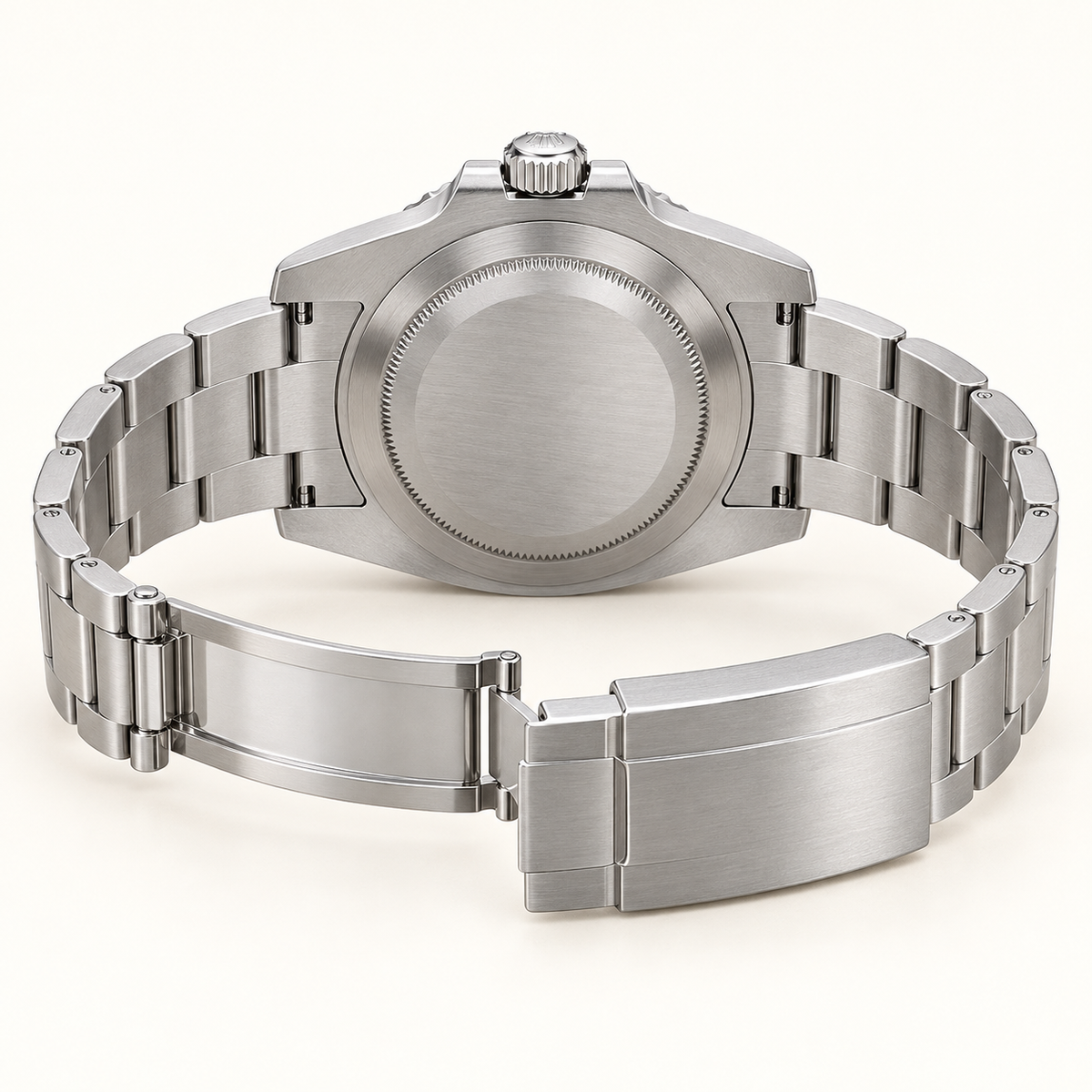Geschlossene Rückseite und geöffnetes Armband der silberfarbenen Marinus Taucheruhr