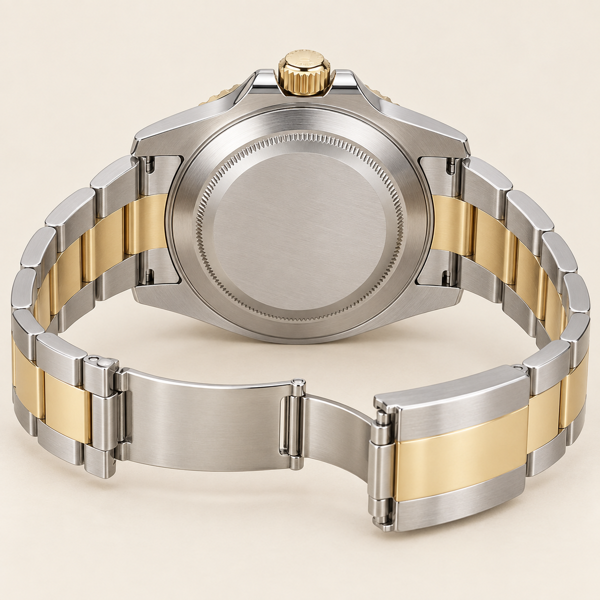 Marinus Bicolor-Herrenuhr, 41 mm, geschlossene silberfarbene Rückseite und geöffnete Faltschließe