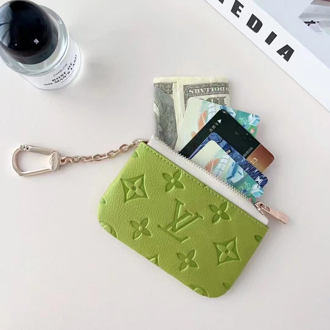 Geprägte Münztasche mit Kettenclip in sieben Farben – Originalansicht 3