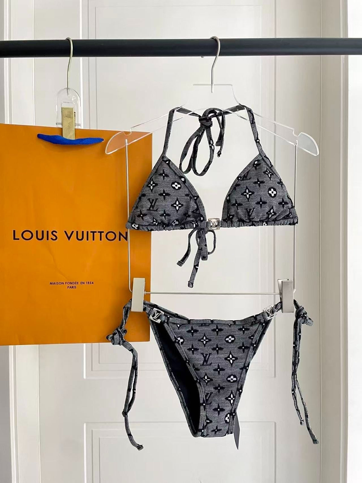 Profilbild Bikini Monogram Dundnim Effundct Hardwarund Grau