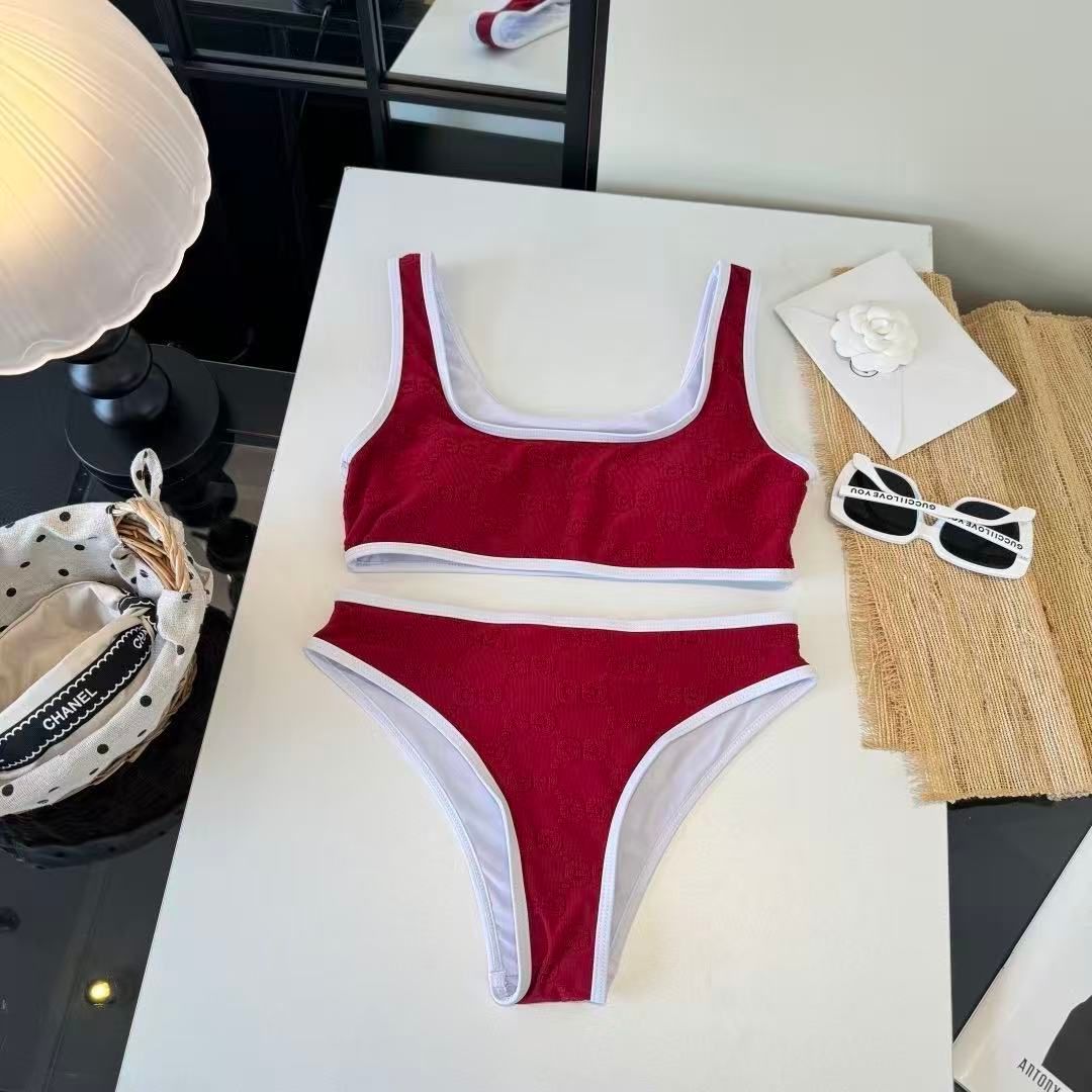 Profilbild Badundanzug Bikini Sportivo Monogram GG Rot