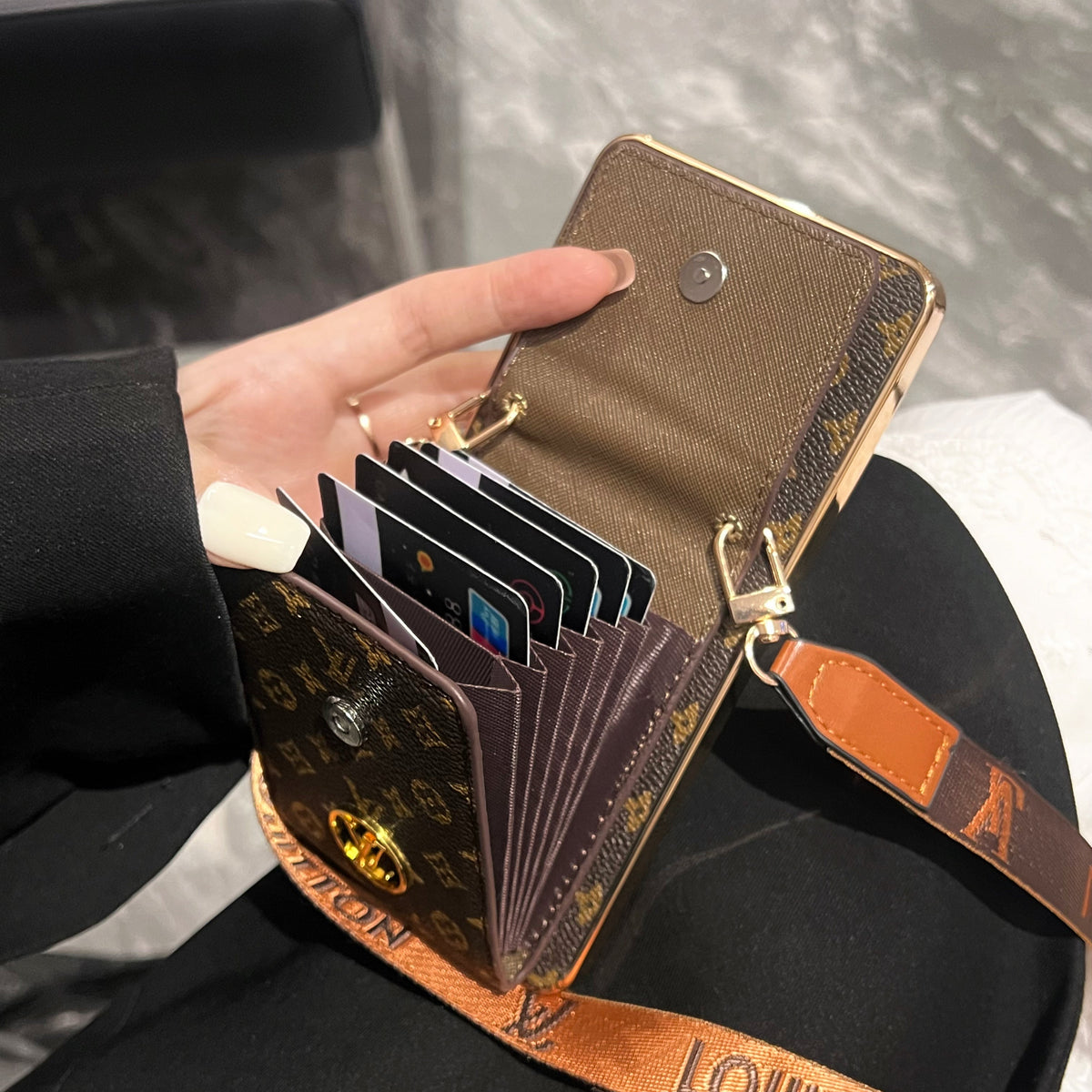 Luxus-Handyhülle mit Kartenfach und Schulterriemen für Samsung – Originalansicht 5