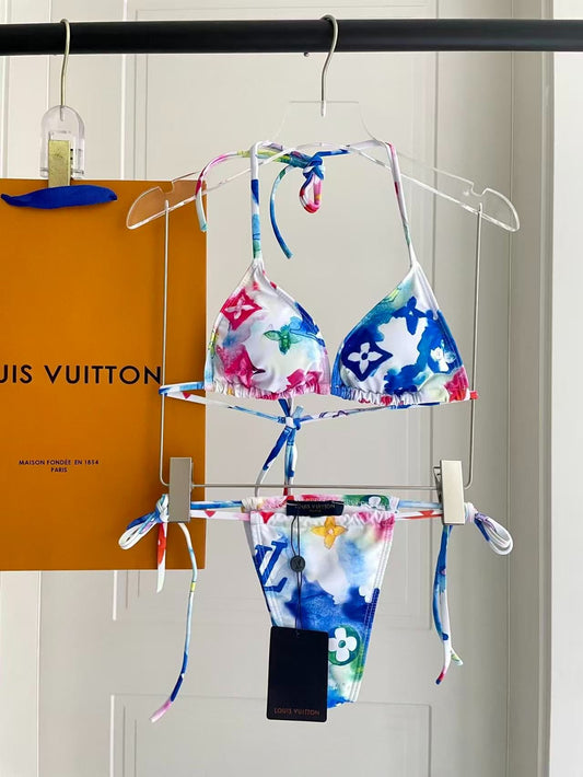Profilbild Bikini Watundrcolor Monogram Mundhrfarbig