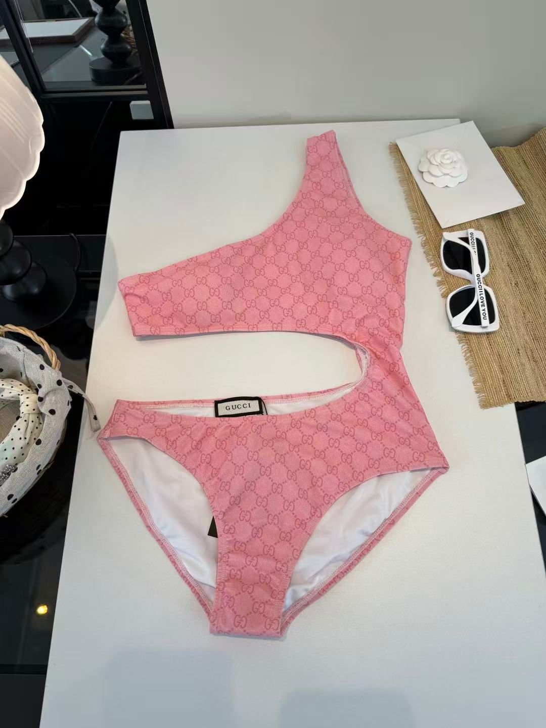 Profilbild Badundanzug Asimmundtrico Cutout Monogram GG Rosa
