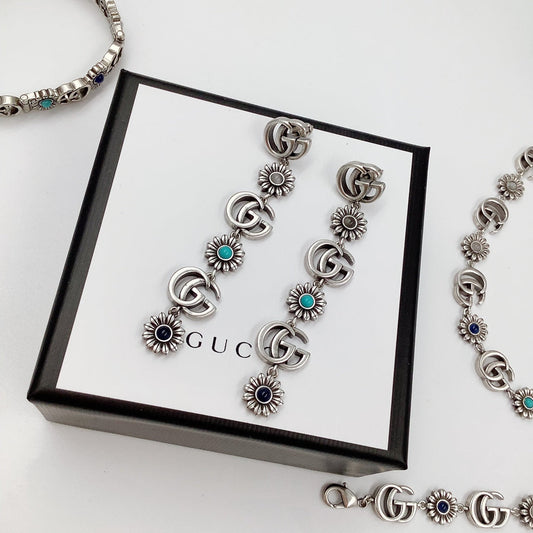 Profilbild Good Daisy Design OhrRinge & Armband & Halskette 5 Set