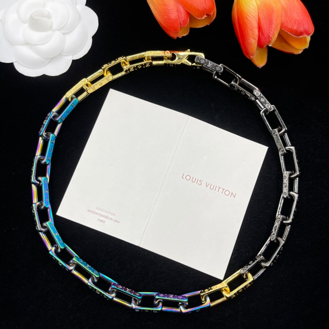 Laser Love Design Armband & Halskette