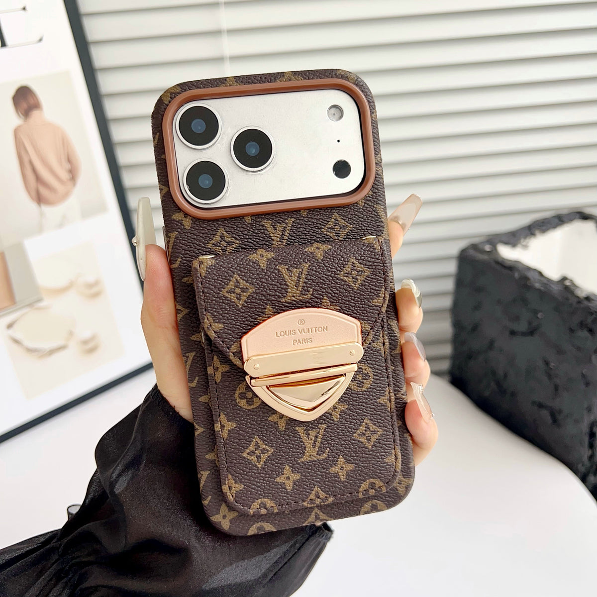 Luxus Crossbody-Handyhülle mit Kartenfach & abnehmbarem Gurt – Ansicht 42