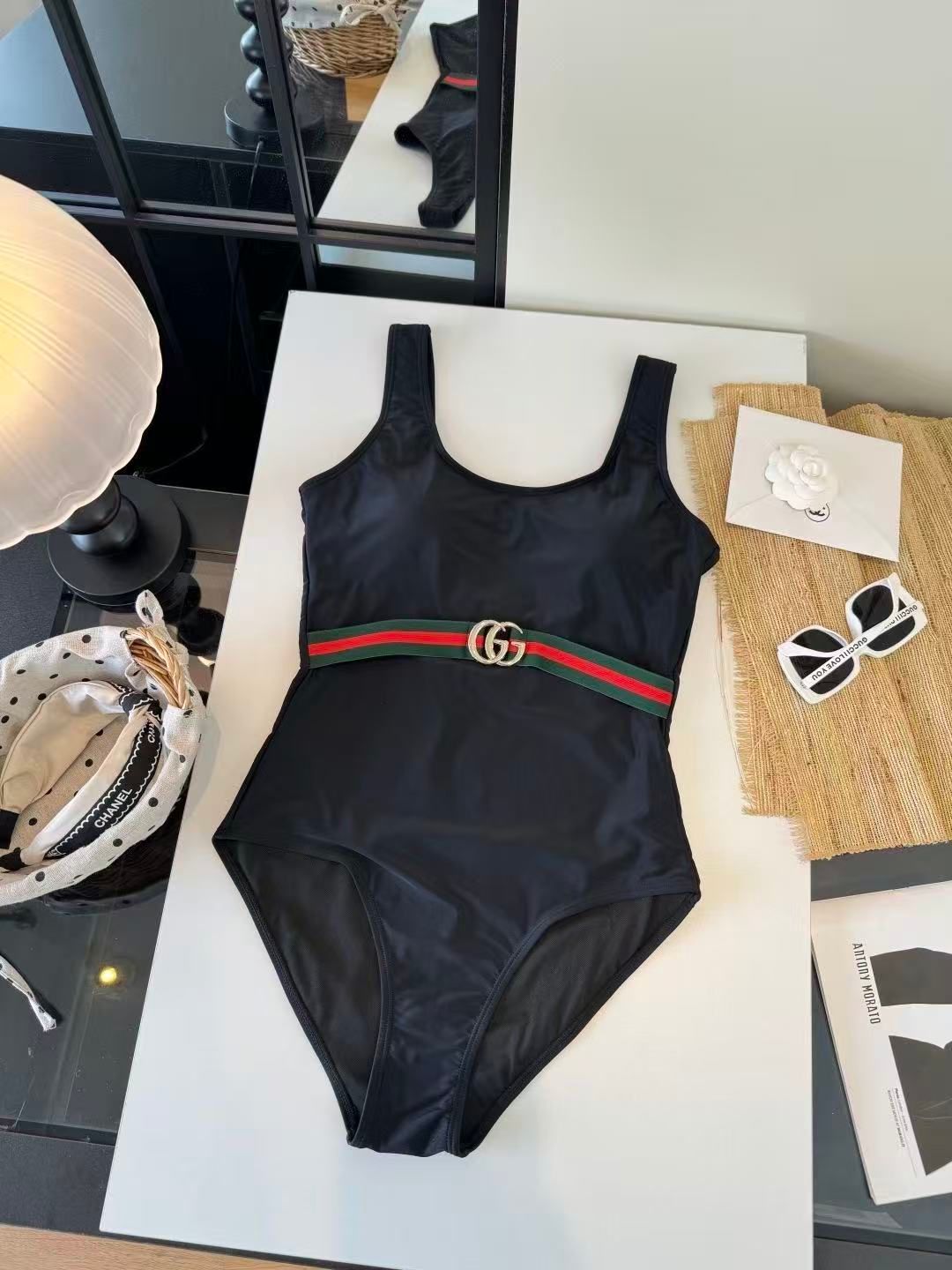Selected Variant Image