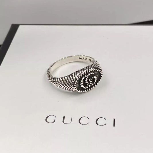 Profilbild Vintage Thread Closure Ring