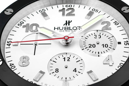 Hublot Big Bang Wanduhr – Schwarz & Weiß – Ansicht 2