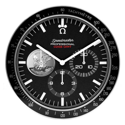 Omega Speedmaster Moonwatch Wanduhr – 40 Jahre, Silber – Ansicht 1