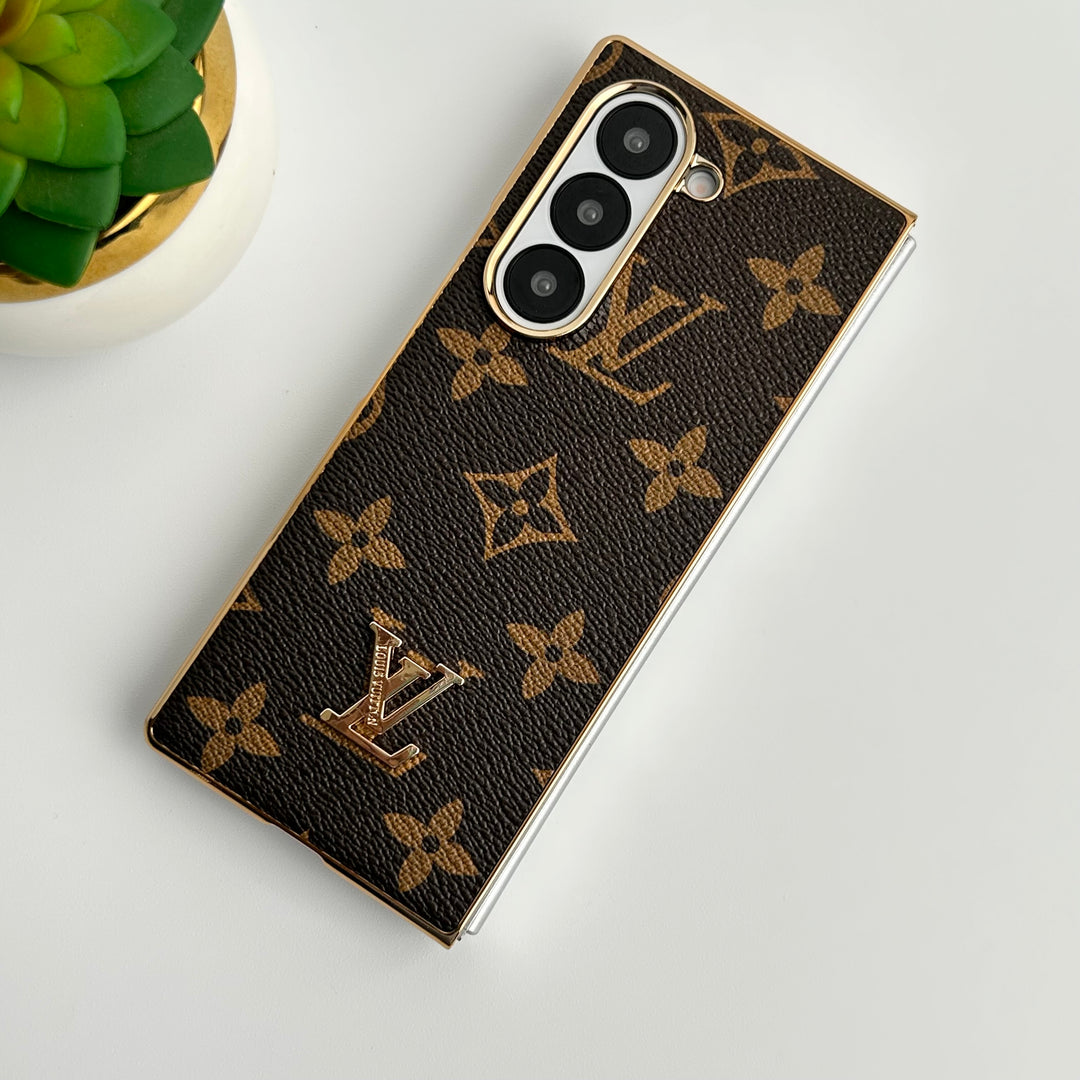 Goldfarbene Hülle in Lederoptik für Samsung Galaxy Z Fold 6 – Originalansicht 1