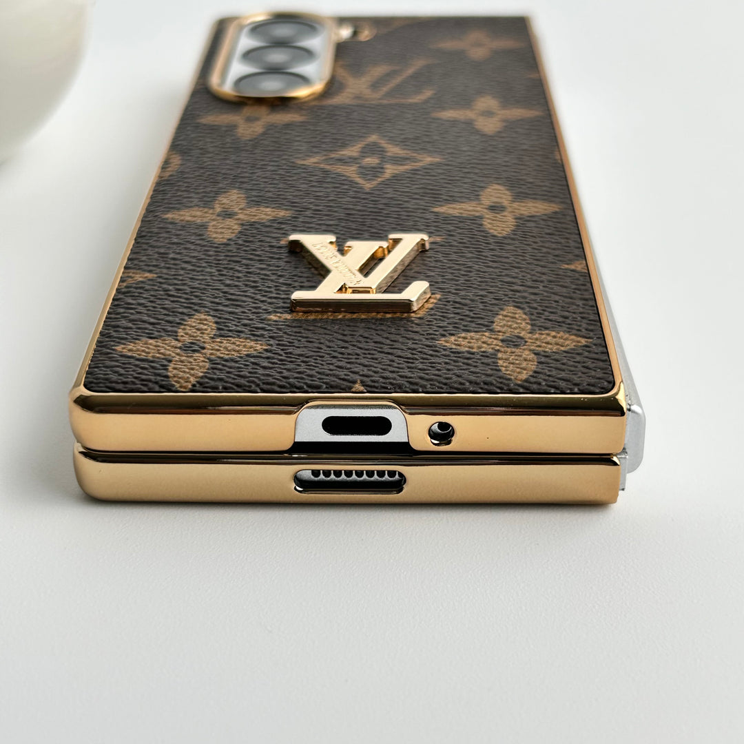 Goldfarbene Hülle in Lederoptik für Samsung Galaxy Z Fold 6 – Originalansicht 3