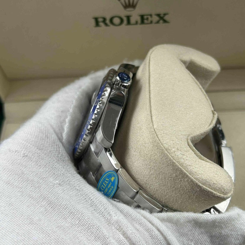 GMT-Master Batman Batgril Oyster 126710