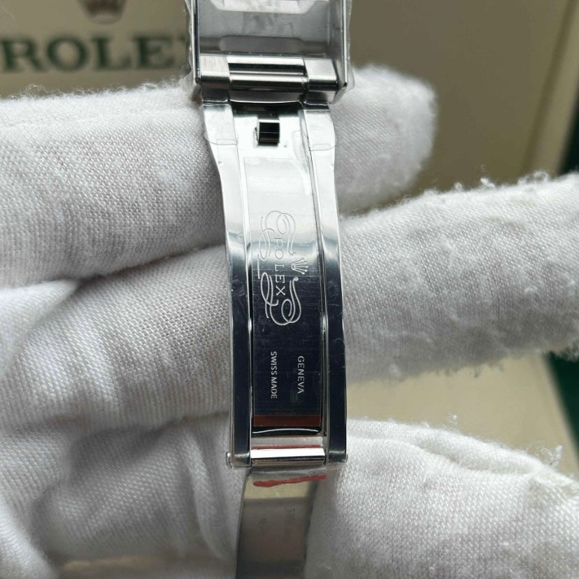 Meridian Sportuhr Grün-Schwarz mit Gliederarmband 40 mm