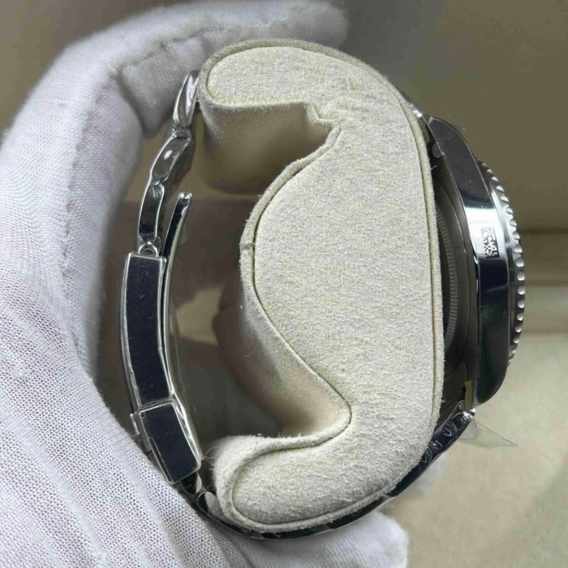 GMT-Master II Oyster 116710LN