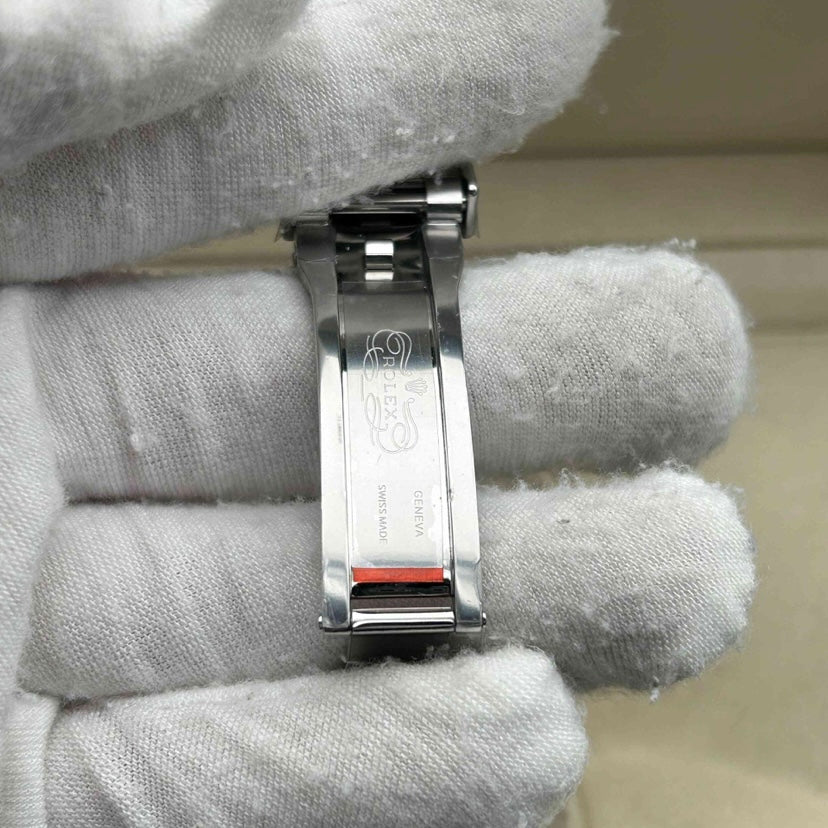 Meridian Sportuhr Grün-Schwarz mit feinem Gliederarmband 40 mm