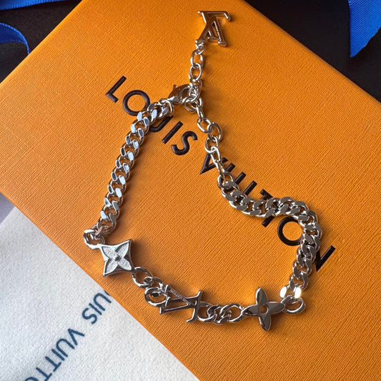 Profilbild Gold Black Love Chain Armband