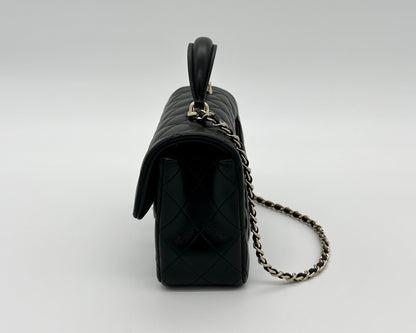 Luxuriöse Mini-Handtasche mit Tragegriff – Originalansicht