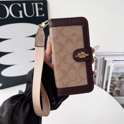 Luxus-Wallet-Hülle mit Muster, Kartenfach & Gurt – Ansicht 18