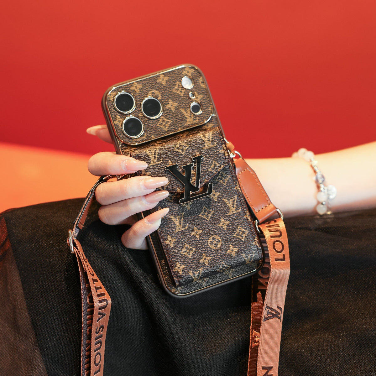 Klassische Luxus-Kartenhalter-Hülle mit Crossbody-Gurt – Ansicht 7