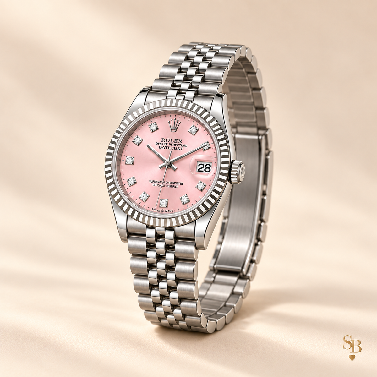 Silberfarbene Damenuhr mit rosa Zifferblatt – Seitenansicht