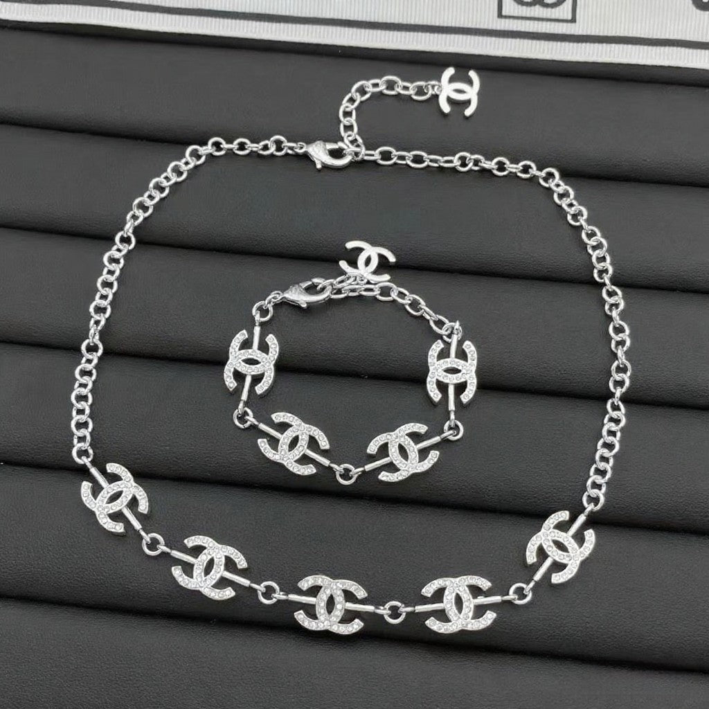 Profilbild Chic Girl Design Halskette & Armband 2 Set (Silber)