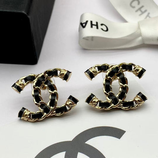 Profilbild Elegant Girl OhrRinge Stecker