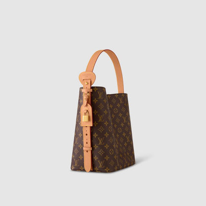 Luxuriöse Monogramm Schultertasche – Originalansicht