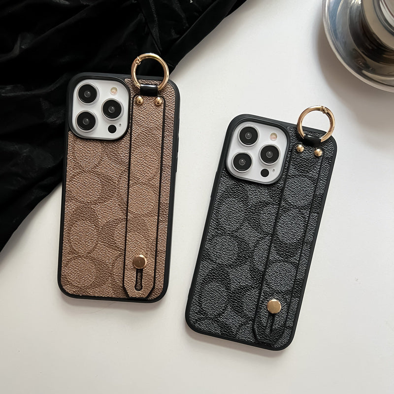 Kaffeebraune iPhone-Hülle mit praktischem Halter – Originalansicht 6
