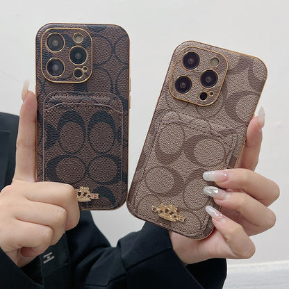 iPhone-Hülle mit Kartenhalter in warmem Kaffeebraun – Originalansicht 8