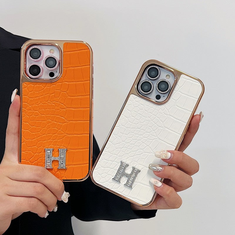 iPhone-Hülle mit roségoldenem Schmuckdetail – Originalansicht 10