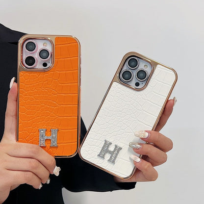 iPhone-Hülle mit roségoldenem Schmuckdetail – Originalansicht 10