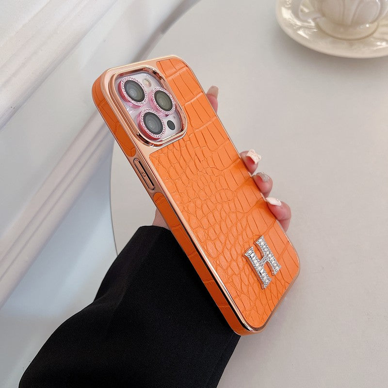 iPhone-Hülle mit roségoldenem Schmuckdetail – Originalansicht 11