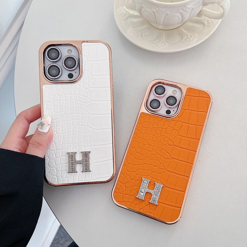 iPhone-Hülle mit roségoldenem Schmuckdetail – Originalansicht 5