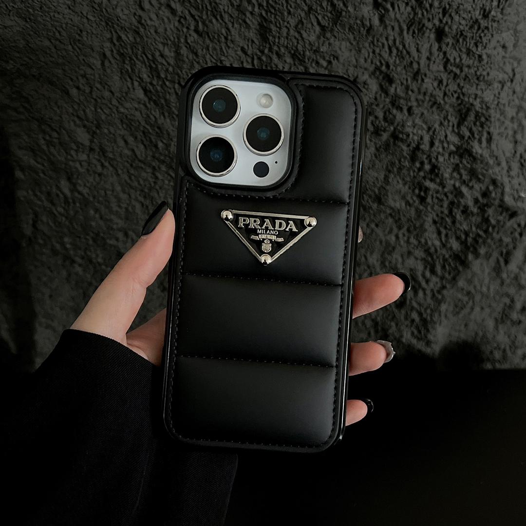 Gesteppte iPhone-Hülle mit elegantem Rautenmuster – Originalansicht 8