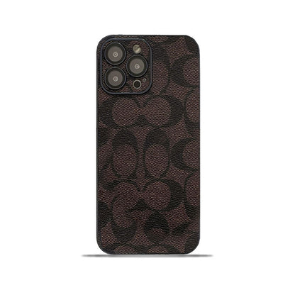 Braune iPhone-Hülle mit klassischem Allover-Muster – Originalansicht 2