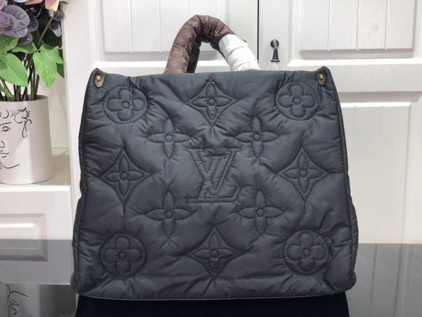 Luxus Tasche ONTHEGO MM Originalfoto 3