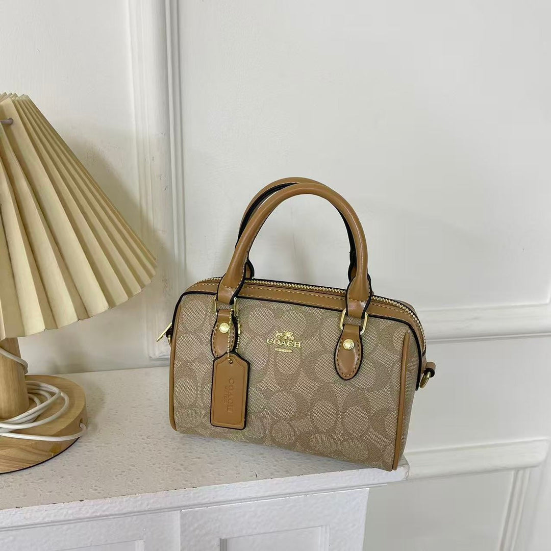 Klassische stilvolle Handtasche – Foto 8