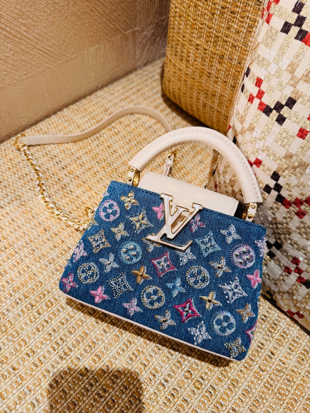 Verzierte Denim Mini-Tasche – Foto 5