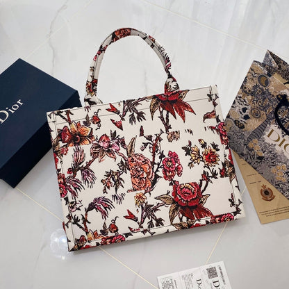 Elegante florale Leder-Handtasche