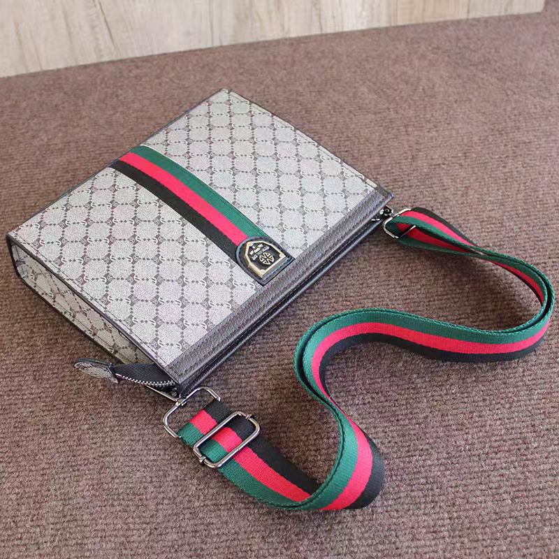 Urban Monogram Clutch 002