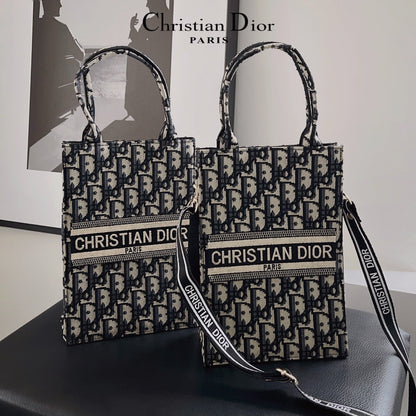 Klassische Tote Bag mit Crossbody-Riemen