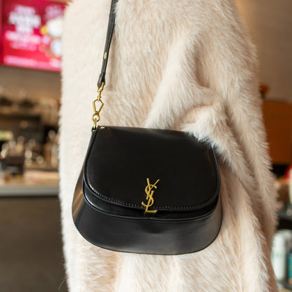 Noir & Gold Kettentasche