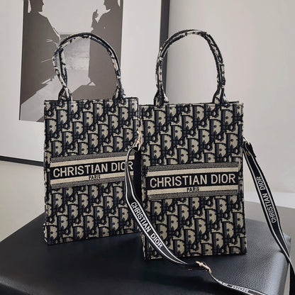 Klassische Tote Bag mit Crossbody-Riemen 03