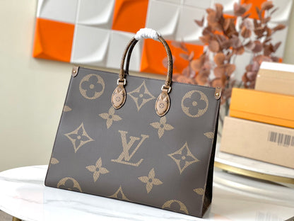 On-the-Go XL Tote Bag